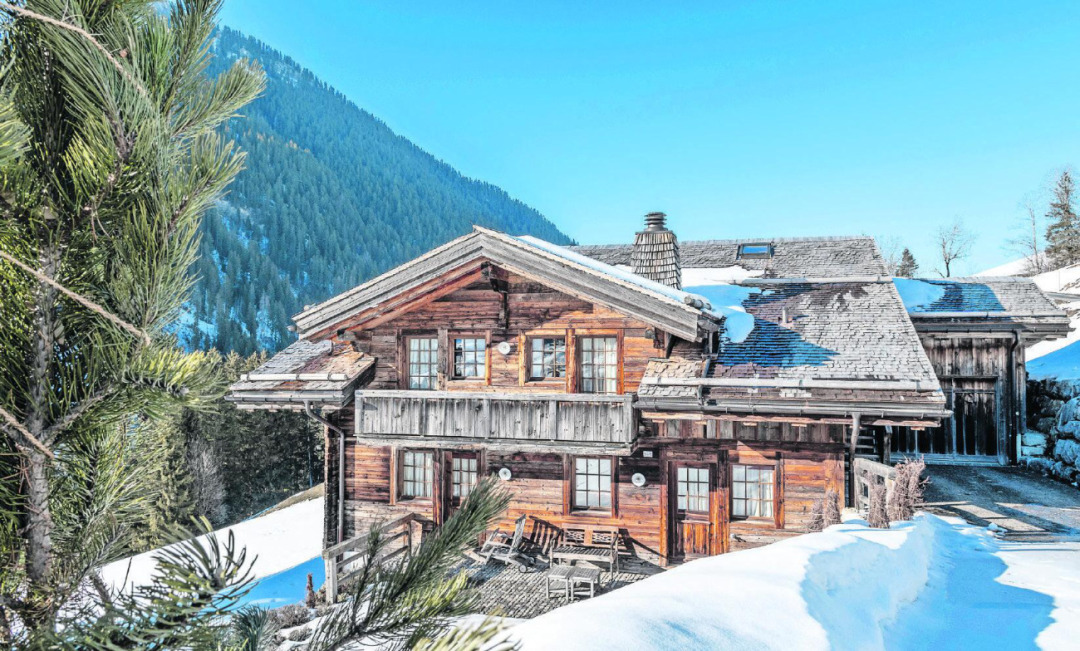 Beautifully restored chalet in reclaimed wood | Photograph: Courtesy ARH.AG