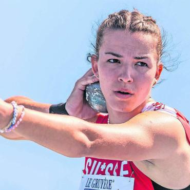 Grösster Wurf der Karriere - Sie hat sich selbst überrascht: Julia Hammesfahr schafft an der U23-EM in Finnland überraschend den Finaleinzug. Bilder: Athletix.ch (2), zg (1)