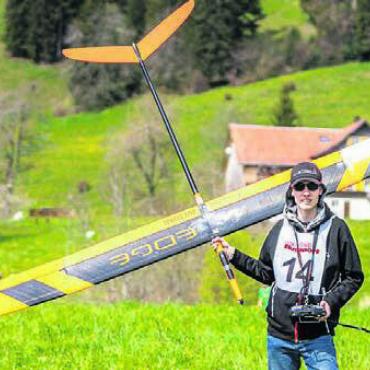 Zum vierten Mal in Folge - Alain Schad im Frühling auf dem Tannberg als Gewinner der Regionalmeisterschaft. Bild: zg