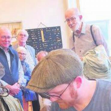 Mit altem Handwerk viel am Hut - Der Gönneranlass der Freunde Historisches Handwerk fand in der Hutwerkstatt Risa statt.