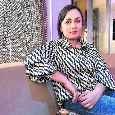 Für alle Beteiligten ein Gewinn - Sie hat sich bestens integriert und die Lehre mit Bravour und Bestnote gemeistert: Zozan Ahmad. Bild: Stefan Sprenger