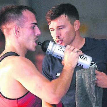 Sieg ohne zu glänzen - Routinier Randy Vock (links) und Trainer Michi Bucher.