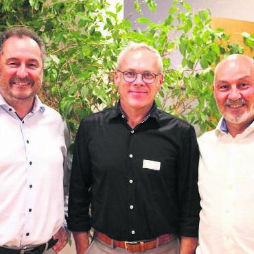 Die Welt ist komplex geworden - Die Redner von links: Renato Sanvido, Ralph Notter und Thomas Hirsiger über Trends von damals und heute. Bilder: Monica Rast