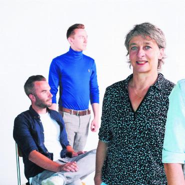 Über Jahre eigenen Stil entwickelt - Die Familie Munwyler beim gemeinsamen Fotoshooting vor der Preisverleihung. So ernst sieht man die fünf Wohler selten. Bild: BAK / Charlotte Krieger