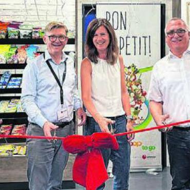 Neues Verpflegungsangebot bei Utz - Selecta und Coop eröffnen gemeinsam den 100. «Coop to go» bei der Georg Utz AG in Bremgarten. Bild: zg