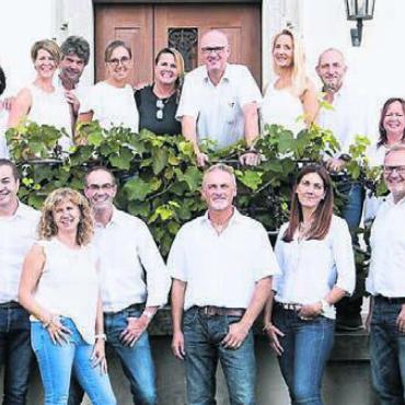 Altes Lied, neu verpackt - Die Sarmi Singers werden das Sarmenstorfer Lied zusammen mit den «Crazy Hoppers» und dem Jodelclub Echo vom Lindenberg vortragen. Bild: Archiv