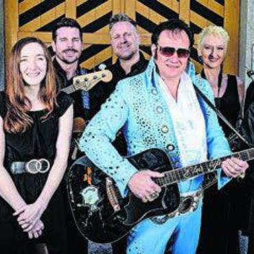 Elvis kommt nach Niederwil - Die Band spielt all die alten und bekannten Hits des Superstars. Bild: zg