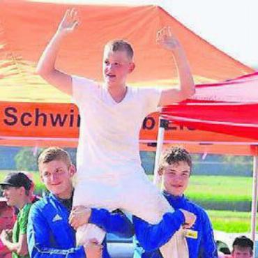 Schon der Papa war sackstark - Sieger Jahrgänge 2010/11: Kevin Wolf.