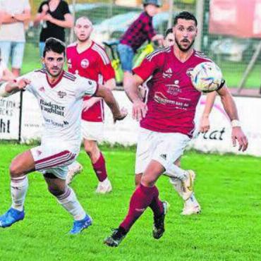 Ärger um «Phantom-Tor» - Tihomir Grabovica (rechts) traf zum erlösenden 1:1. Bild: André Griffel