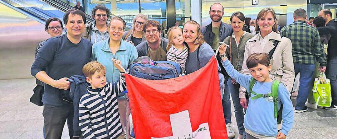 Ein äusserst emotionaler Moment für Regula Wohler – Freunde und Familie nahmen sie am Flughafen in Zürich in Empfang. «Es war auch für sie keine einfache Zeit.