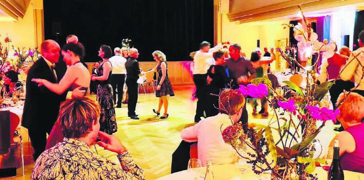 Den Tanzball «Dance & Dine» geniessen: Am 28. Oktober findet er ein letztes Mal statt. Bild: zg