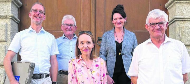 Freuen sich über eine gelungene Buchvernissage: (v. l.) Michael Utz, Heiner Utz, Esther Hürlimann, Nicola Sporrer und Dieter Utz. Bilder: Walter Minder