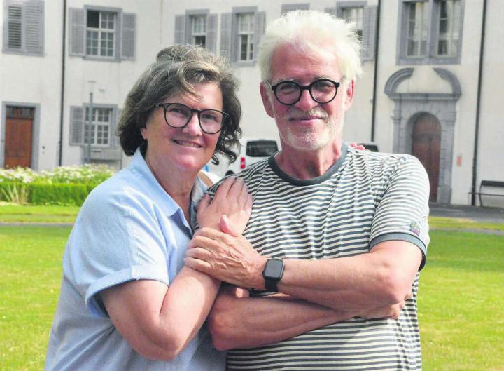 «Manchmal wünschen wir uns mehr Inklusion.» Brigitte und Wolfgang Koch fehlt oftmals ein Angebot für Gehörlose. Bild: Celeste Blanc