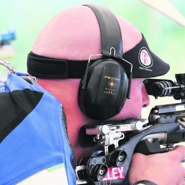 Die schiessende Sippe - Stefan Bereuter holte sich Rang 6 mit dem 50-m-Gewehr. Bild: jl