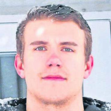 Quartett auf Puck-Jagd - Eishockey-Profi Alain Bircher. Bild: Archiv