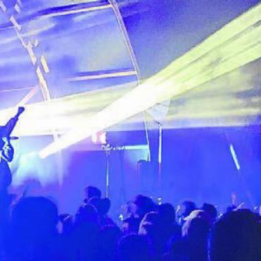 Sich einfach mal gehen lassen - Am «Lamalagahla»-Festival wurden wunderbare Bilder erzeugt. Bild: ssr