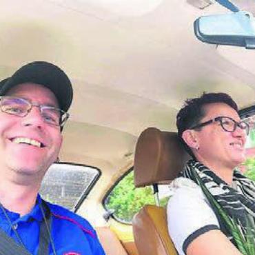 An Jungfrau-Rallye dabei - Das Team Christian und Fabienne Vogel hat Spass während der Rallye.