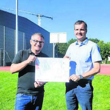 Ein Projekt für die Kleinen - Daniel Sommerhalder und Stefan Walder freuen sich auf das Projekt. Bild: huy