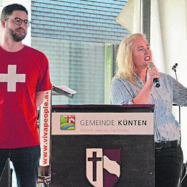 Premiere geglückt - Marcel Ammann und Seraina van Baar sind beides Vereinsmenschen. Sie referierten deshalb auch bei ihrer Festansprache über die Bedeutung von Vereinen in der Schweiz.