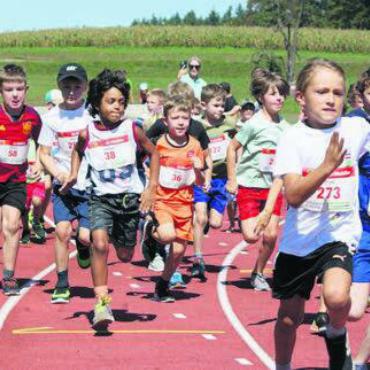 Sommerlicher Herbstlauf - Bei den Nachwuchskategorien versucht der Herbstlauf immer wieder mehr Kinder zu gewinnen. Darauf hofft man auch beim Herbstlauf im Jahr 2024.