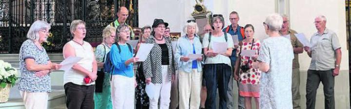 Der Gemischte Chor durfte in der Klosterkirche singen. Bild: zg