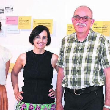 Wertvolles Wissen gesichert - Die Verantwortlichen der spannenden Ausstellung (v. l.): Miriam Rorato, Museumsleiterin Petra Giezendanner und Lokalhistoriker Daniel Güntert. Bilder: Daniel Marti