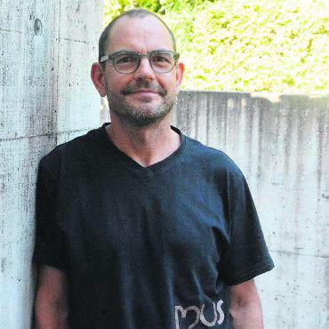 Zeit für Neues und Altbekanntes - Stephan Diethelm möchte die Musikreihe «Musig im Pflegidach» weiterentwickeln. Bilder: Celeste Blanc / zg