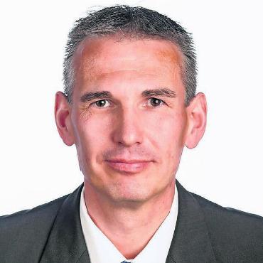 Zwei wollen ins Amt - «Verkehr und massvolle Entwicklung des Wohnraums werden künftig beschäftigen», meint Anwärter Guido Wigger. Bilder: zg