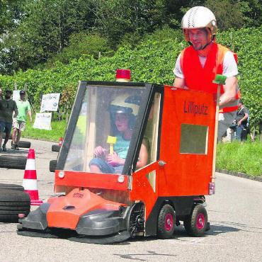 Rasende Hasen und starke Wikinger - Nicht die Schnellsten, dafür begeisterte dieses Fahrzeug mit den rotierenden Bürsten mit seiner technischen Finesse: der «Liliputz».