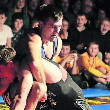 Jung, wild und ein wenig verrückt - Olympionike und Captain Pascal Strebel geht in seine letzte Saison. Bild: jl/Archiv