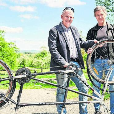Ein Ort mit ganz viel Magie - Im Tandem unterwegs, nicht nur weil es das Motto des Jubiläums ist: Geschäftsführer Claudio Rossetti (links) und Stiftungsratspräsident Stefan Hegi. Bild: zg