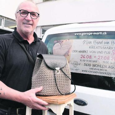 Noch grösser als bei der Premiere - Der ehemalige Wohler Bruno Strebel organisiert den Markt zusammen mit seiner Frau Carola. Beide werden auch eigene Produkte verkaufen. Er seine Aufbereiteten Möbel, sie ihre selbst gemachten Taschen. Bild: Chregi Hansen