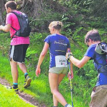 31-mal das Matterhorn - Auch Mitarbeitende der Stiftung Kinderhilfe Sternschnuppe, darunter Janine Schmid (Mitte) haben am Hike teilgenommen.