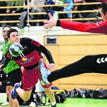 Verrückt nach Handball - Gross, wurfstark und ein gutes Auge: Rückraumspieler Joshua Schmid.