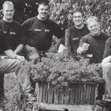 Wer holt den eidgenössischen Kranz? - Die sechs Freiämter vor dem Eidgenössischen Schwingfest in Bern. Bild: Archiv