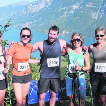 In dieser Form einmalig - Auch im letzten Jahr waren die Teilnehmer mit grossem Enthusiasmus am Charity Hike dabei. In diesem Jahr möchte man an den Erfolg anknüpfen. Bild: zg