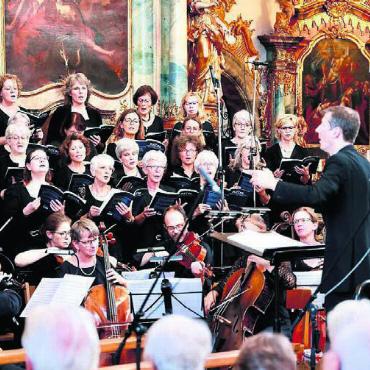 Balsam für die Seele - Dirigent Walter Siegel und der Singkonvent Freiamt begeisterten das Publikum. Bild: zg