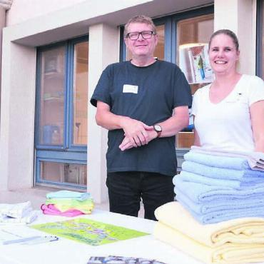 Schritt für Schritt wieder ins Leben - Cécile Burkart und Andreas Kamber vom Hauswirtschaftsteam.