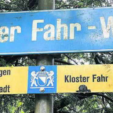 Auf dem Weg der Hugenotten - Auf dem Weg passiert die Gruppe viele interessante Orte und Wege. Bild: zg