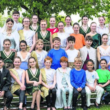 Vorhang auf – der Olymp wartet - 50 Artistinnen und Artisten proben mit Feuereifer für die Premiere am 12. August. Unter dem Motto «Göttliches Arni» soll das Publikum in die magische Welt des Zirkus entführt werden. Bild: zg