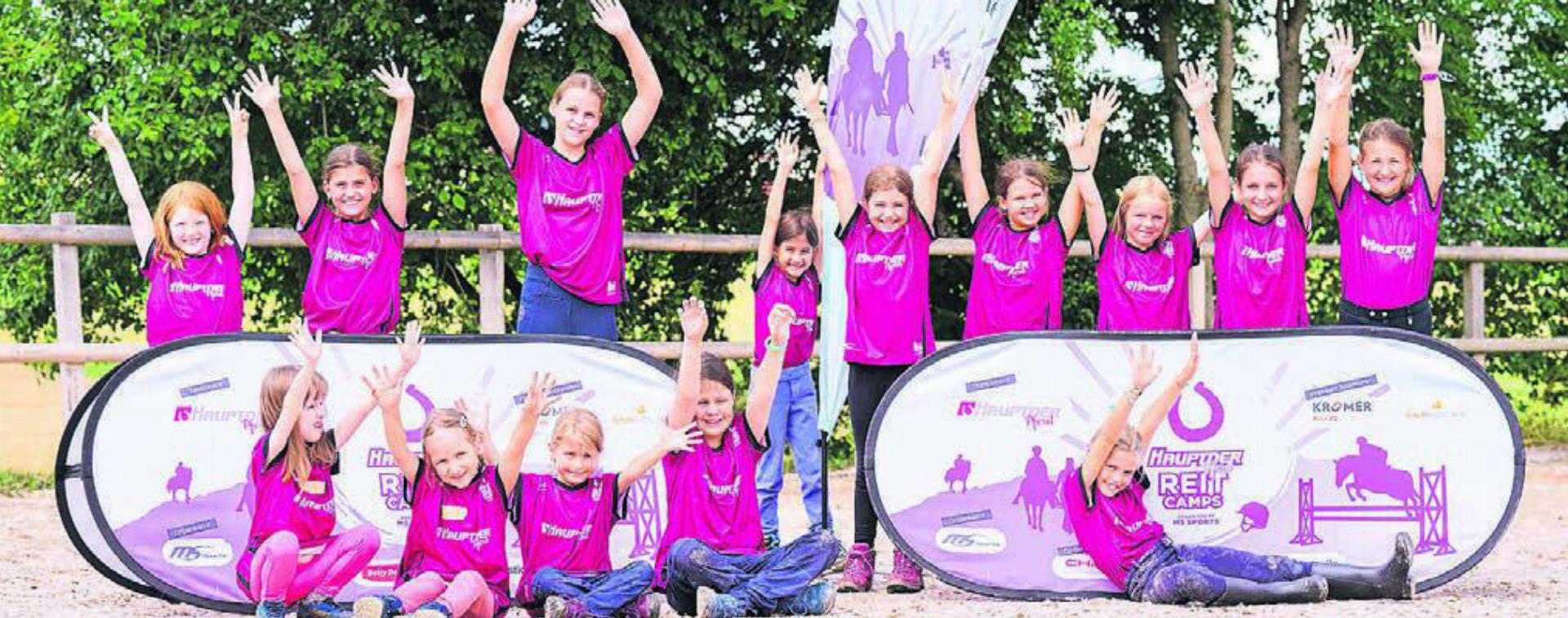 16 Kinder verbringen eine unvergessliche Woche auf dem Islandpferdehof Wallenschwil. Bild: zg