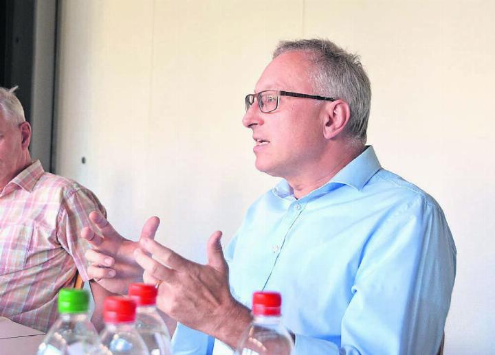 Heiner Kuster weiss, wo der Gastronomie im Freiamt der Schuh drückt. Bilder: Annemarie Keusch