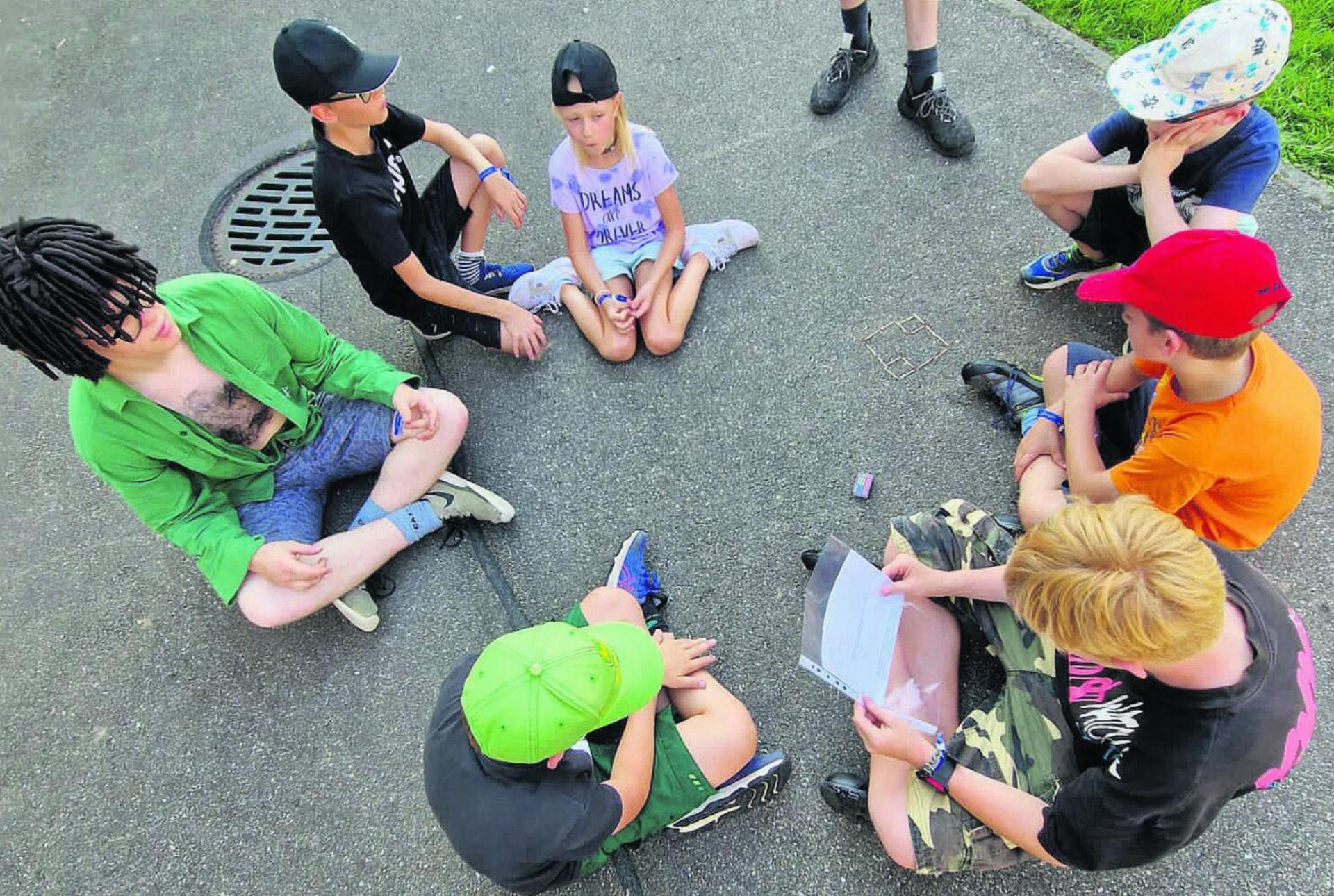 «An den Rätseln konnten die Teilnehmer tüfteln.» Foto: zVg