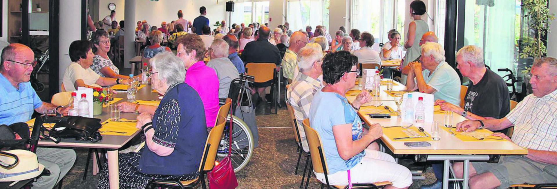Viele strahlende Augen am Grillabend im Aettenbühl. Foto: zVg