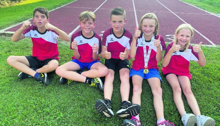 Jugendsport Auw: Nico, Vito, Miro, Leana und Svea (von links). Foto: zVg