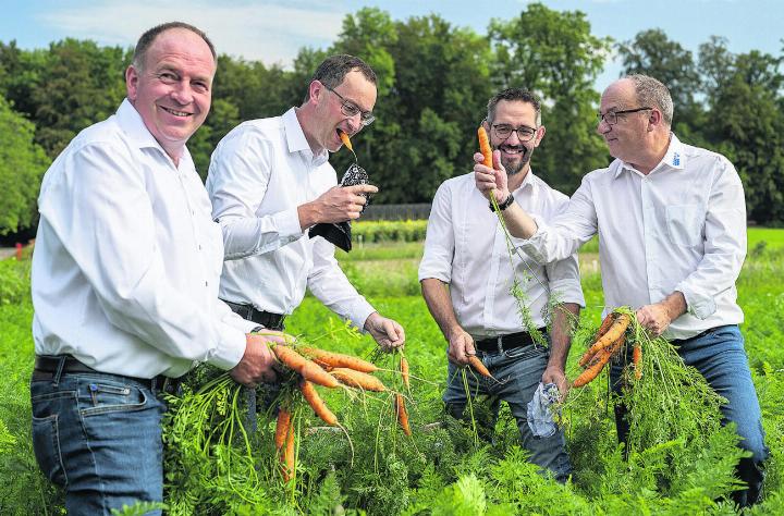 Alois Huber, OK-Präsident ALA23; Christoph Hagenbuch, Präsident Bauernverband Aargau; Ralf Bucher, Geschäftsführer Bauernverband Aargau; Markus Dieth, Regierungsrat, Landwirtschaftsdirektor Kanton Aargau (von links) Foto: zVg