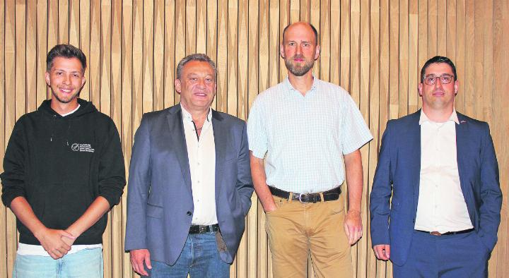 Nationalrats-Kandidaten der FDP Bezirk Muri: Joshua Netzer, Alexander Eigensatz, Martin Arnold und Stefan Huwyler (von links). Fotos: rah